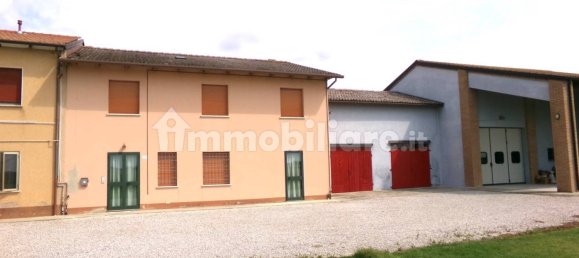 5 bedrooms House in Terre del Reno, Italy No. 306180 4