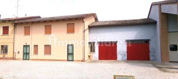 5 bedrooms House in Terre del Reno, Italy No. 306180 3