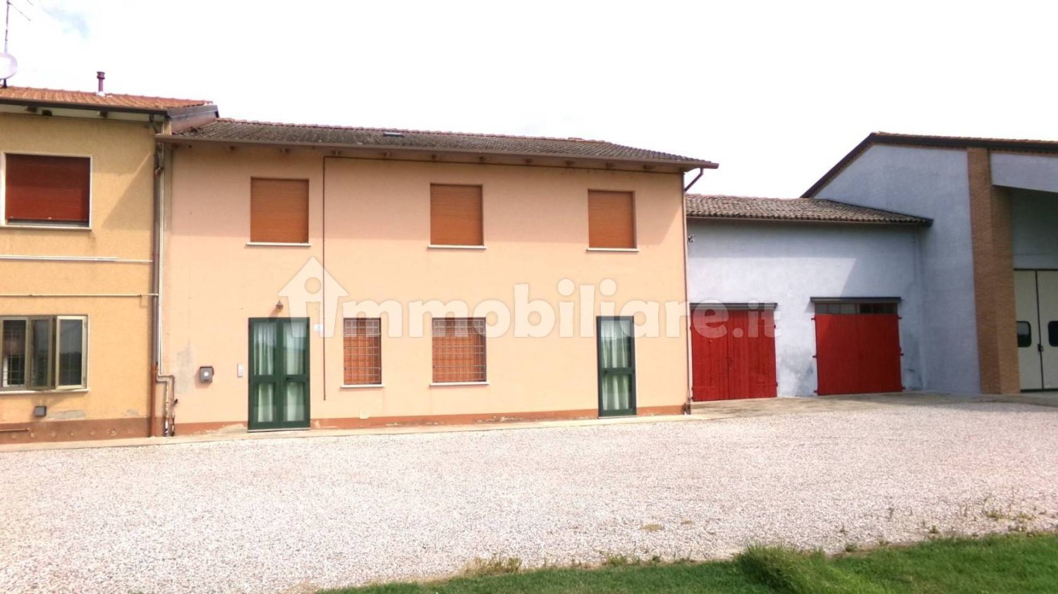 5 bedrooms House in Terre del Reno, Italy No. 306180