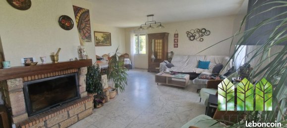 4 bedrooms House in Montgivray, France No. 272014 12