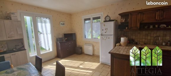 4 bedrooms House in Montgivray, France No. 272014 8