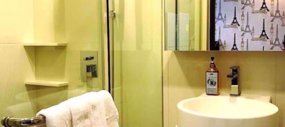 Studio in the Condo in Ratchathewi, Thailand No. 9744 6