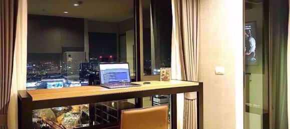 Studio in the Condo in Ratchathewi, Thailand No. 9744 5