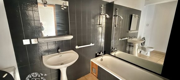 3 bedrooms House in Pyrenees-Orientales, France No. 338739 16