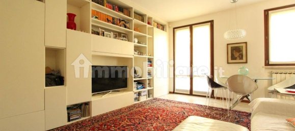 2 chambres Appartement à Verona, Italy No. 315486 2