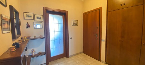 3 rooms Apartment in Milan, Italy No. 290542 12