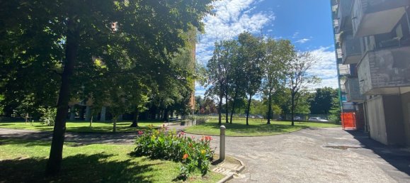 3 rooms Apartment in Milan, Italy No. 290542 7