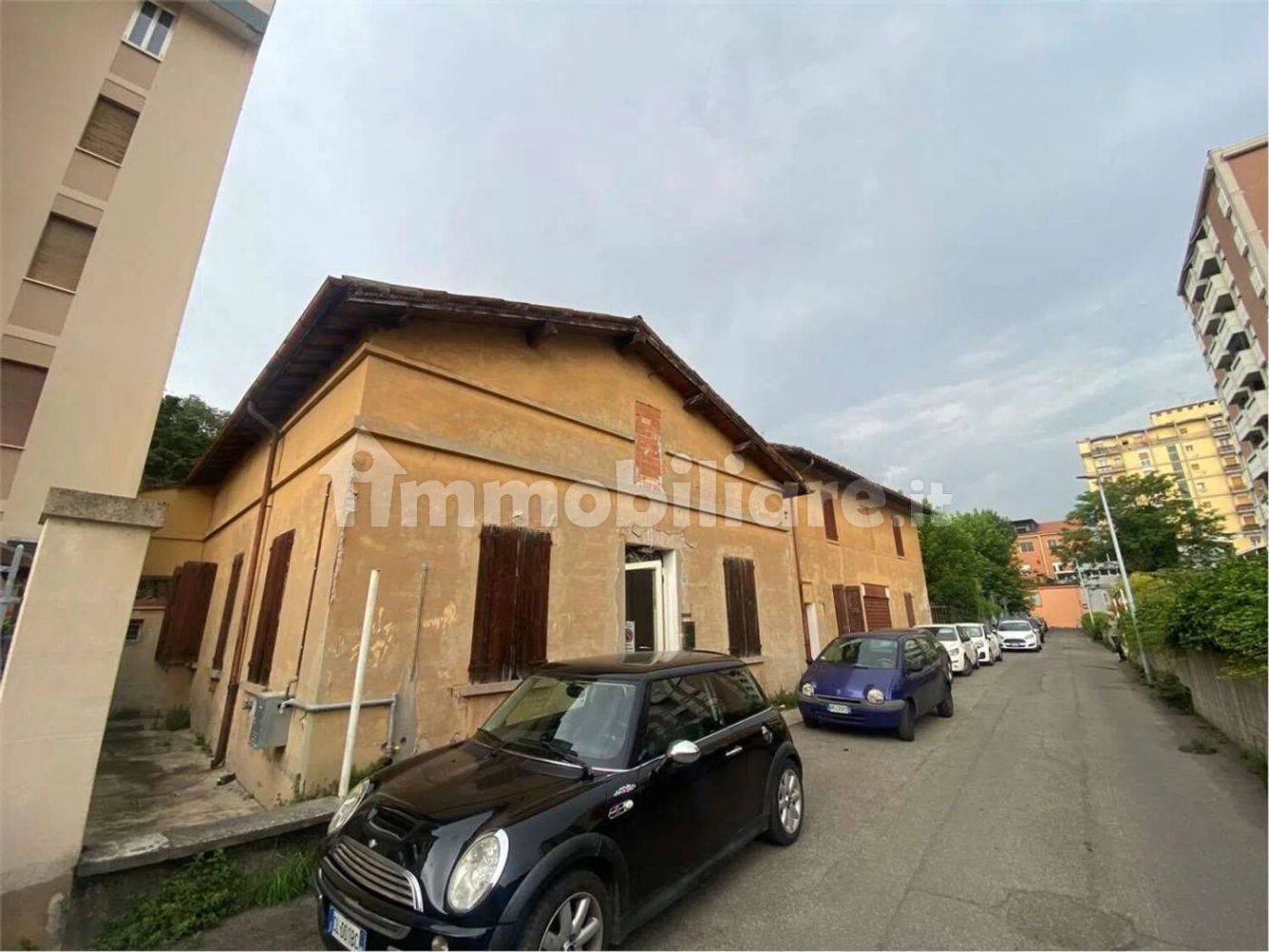 6 bedrooms Villa in Modena, Italy No. 397219