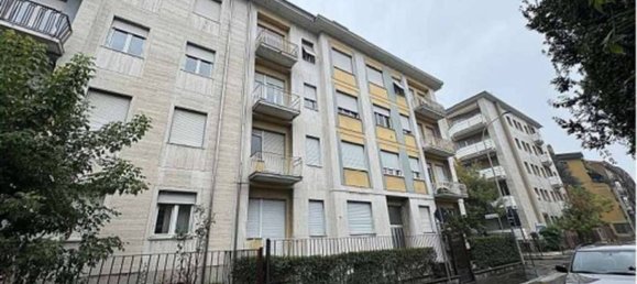 2غرفة شقة في Legnano, Italy رقم 189236 2