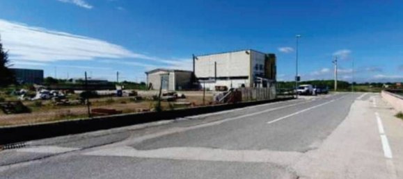 Imóvel comercial em Gualdo Cattaneo, Italy 978 m² N.º 346434 13