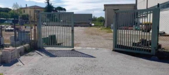 Imóvel comercial em Gualdo Cattaneo, Italy 978 m² N.º 346434 11