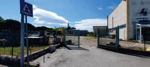 Imóvel comercial em Gualdo Cattaneo, Italy 978 m² N.º 346434 12