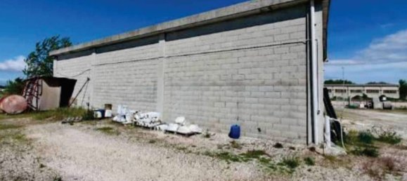 Imóvel comercial em Gualdo Cattaneo, Italy 978 m² N.º 346434 6