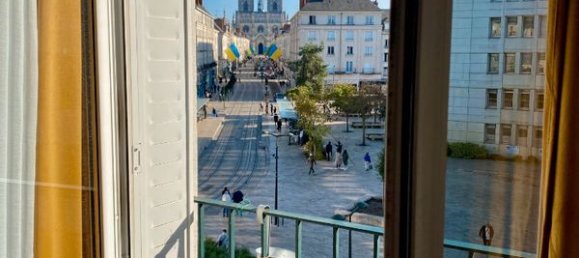 3-salle Appartement à Orléans, France No. 156099 5