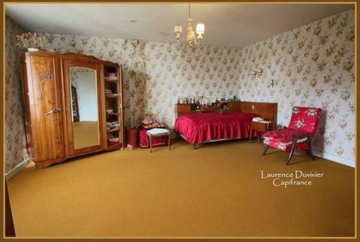 Studio in Secondigny, France No. 29054