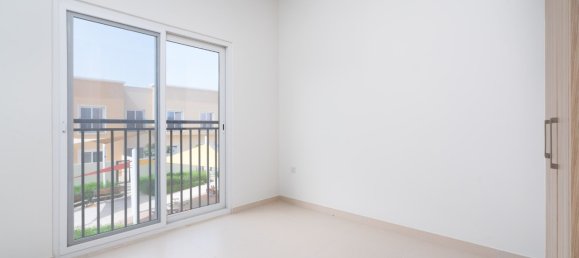 3 غرف نوم تاون هاوس في Dubai Land, UAE رقم 2705 12