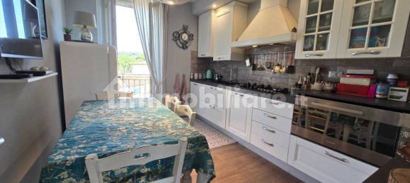 3 غرف نوم شقة في San Giovanni Valdarno, Italy رقم 269786 4