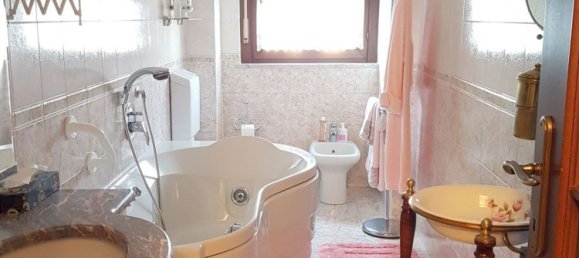 7 rooms Apartment in Brandizzo, Italy No. 151800 13