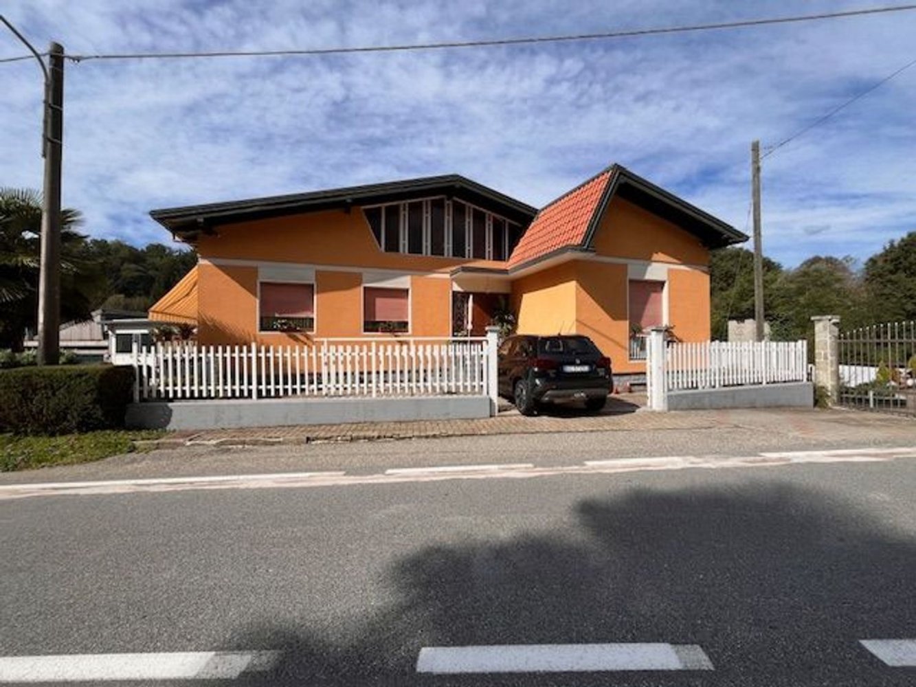 5 rooms House in Borgosesia, Italy No. 46575