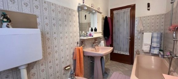 5 rooms House in Borgosesia, Italy No. 46575 7