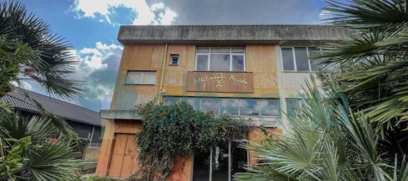 Склад 560м² в Фоллоника, Италия № 224400 2