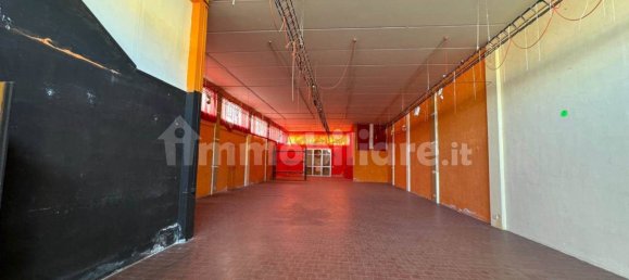 Склад 560м² в Фоллоника, Италия № 224400 7