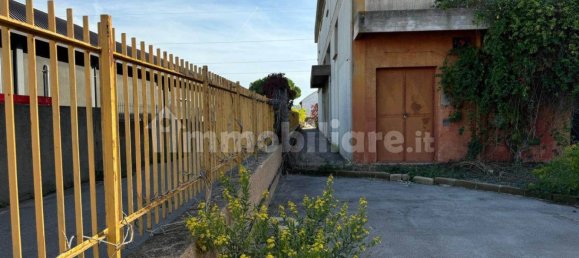 Склад 560м² в Фоллоника, Италия № 224400 17