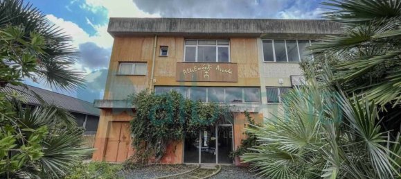 Склад 560м² в Фоллоника, Италия № 224400 3