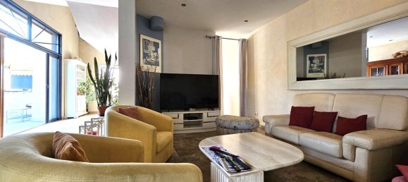 2 bedrooms House in Isere, France No. 196069 5