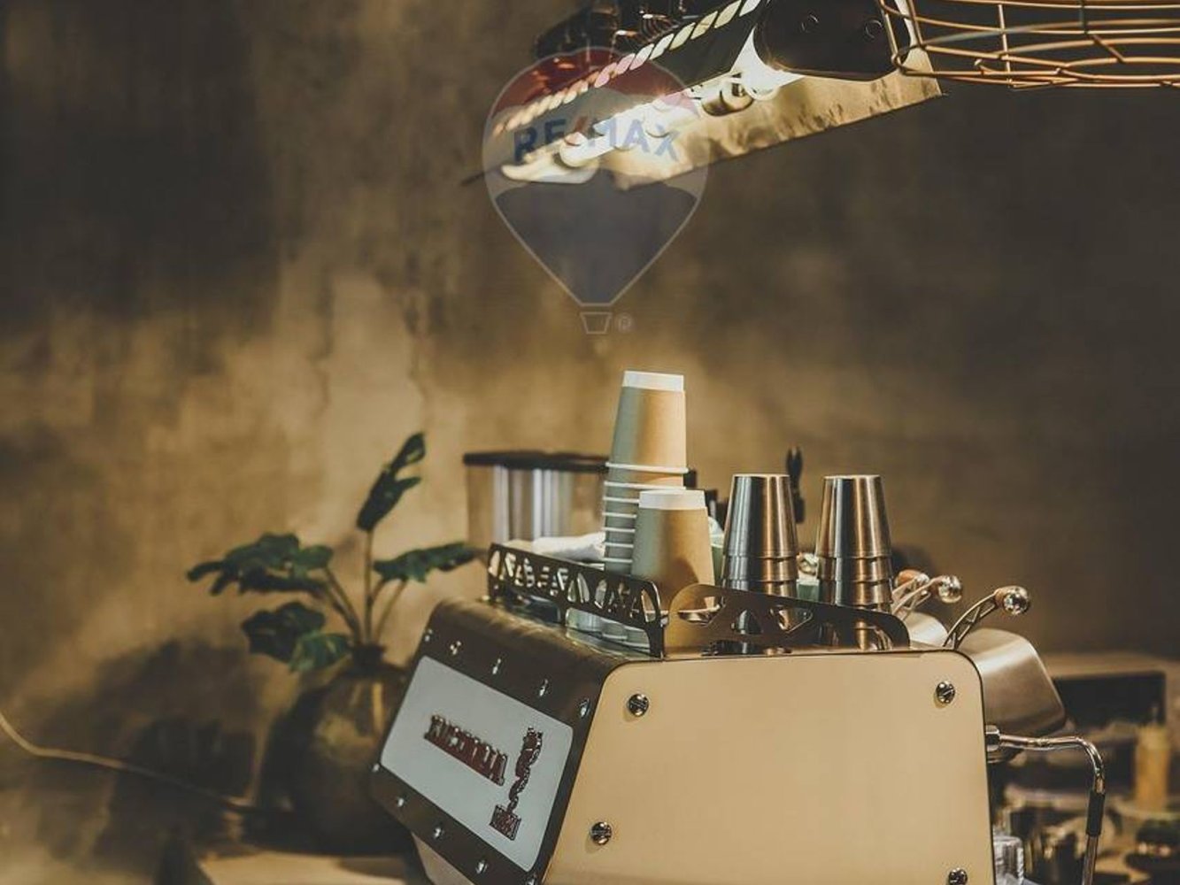 3 rooms Commercial property in Mantua, Italy No. 265356