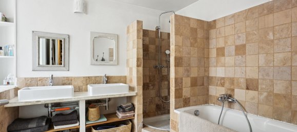 3 bedrooms Apartment in Paris, France No. 110382 10