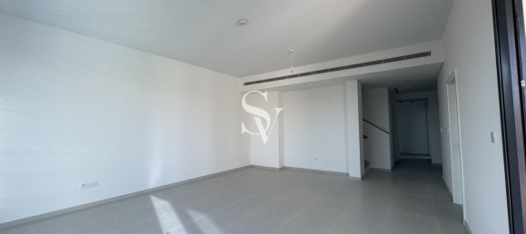 4 bedrooms Townhouse for rent in Jebel Ali, Dubai, UAE № 194243 2