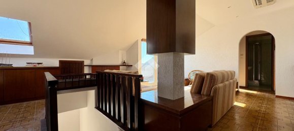 5-Zimmer Penthouse in Trieste, Italy, Nr. 16448 16