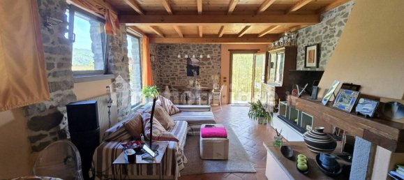 4 bedrooms House in San Marcello Piteglio, Italy No. 351000 17