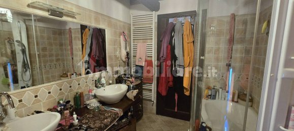 4 bedrooms House in San Marcello Piteglio, Italy No. 351000 36