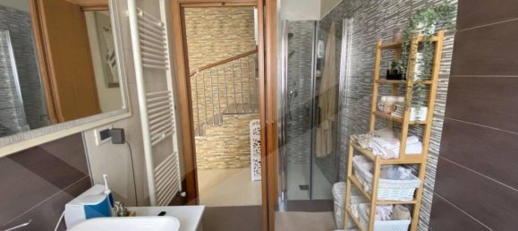 4 rooms House in San Severo, Italy No. 25979 7