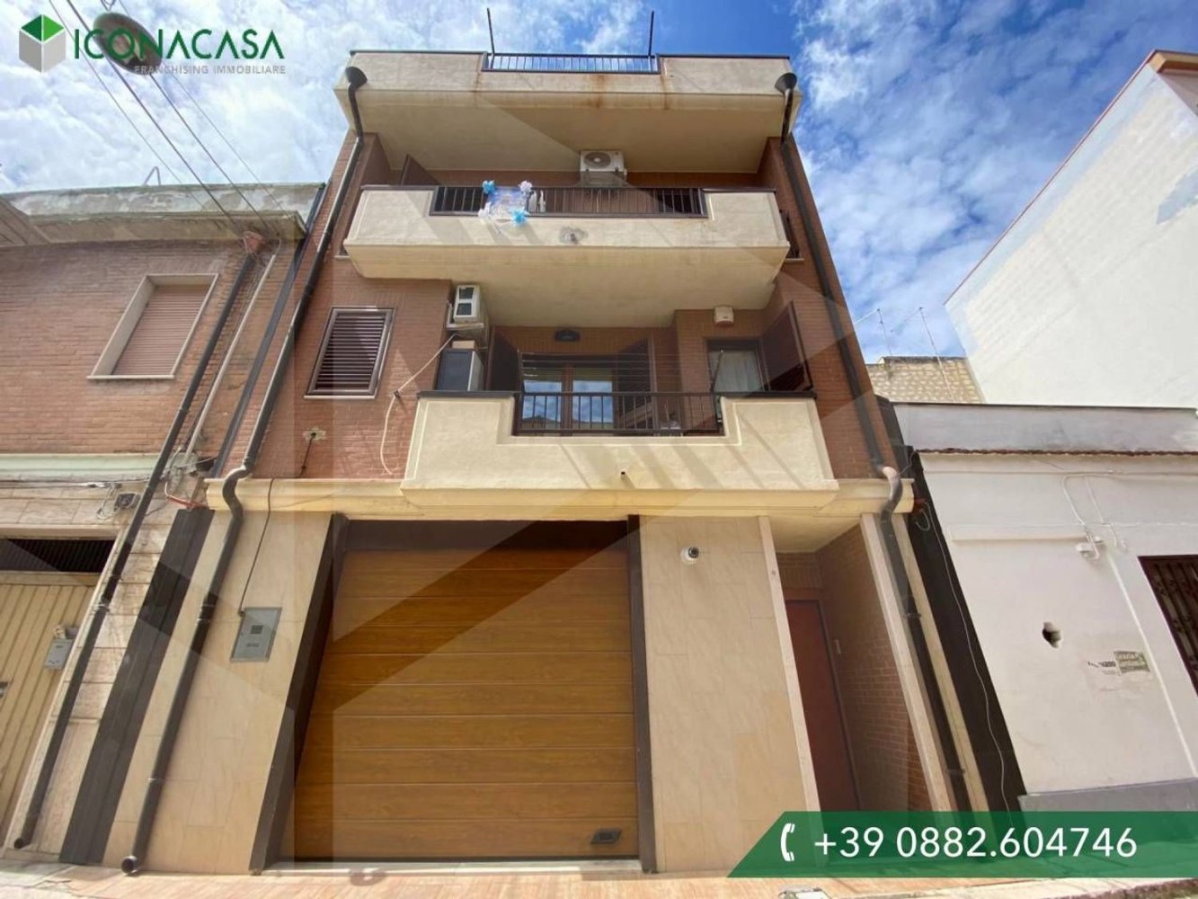 4 rooms House in San Severo, Italy No. 25979