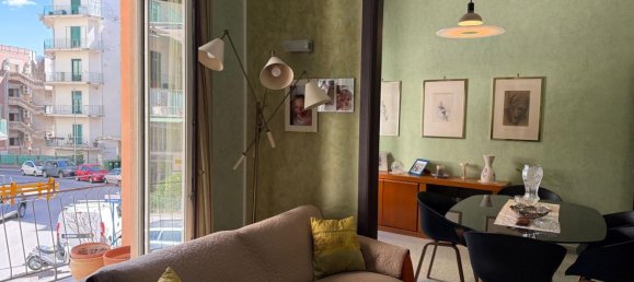 Apartamento T4 em Salerno, Italy N.º 319332 2