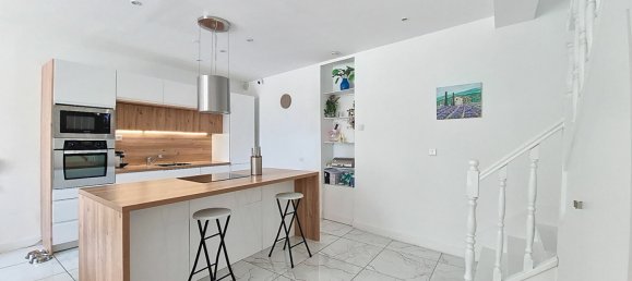 3 bedrooms Townhouse in Marseille, France No. 287824 3