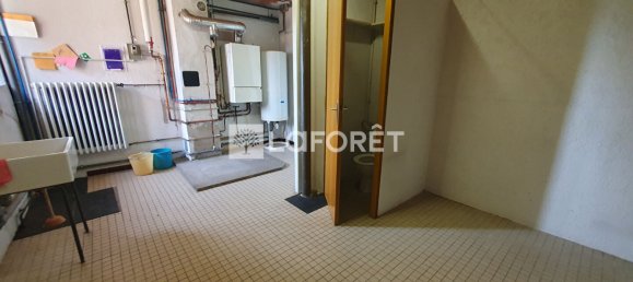 Casa de 3 dormitorios en Saint-Flour, France No. 204517 6