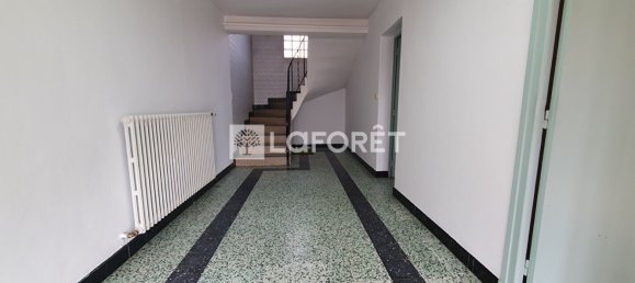 Casa de 3 dormitorios en Saint-Flour, France No. 204517 5