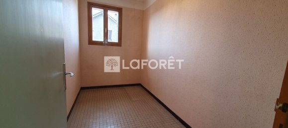 Casa de 3 dormitorios en Saint-Flour, France No. 204517 17