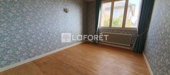 Casa de 3 dormitorios en Saint-Flour, France No. 204517 10