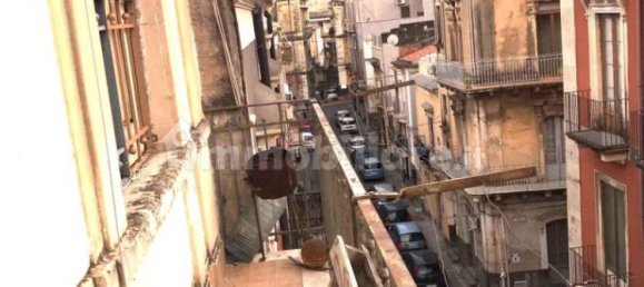 Apartamento de 4 divisões em Catania, Italy N.º 81943 3