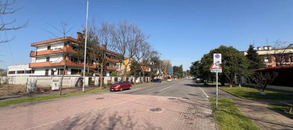 Квартира с 3 комнатами в Буччинаско, Италия № 37680 8