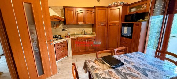 3 bedrooms Apartment in Camposano, Italy No. 361529 7