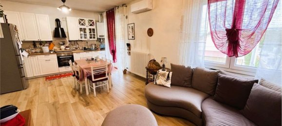 Квартира с 3 комнатами в Доло, Италия № 265744 3