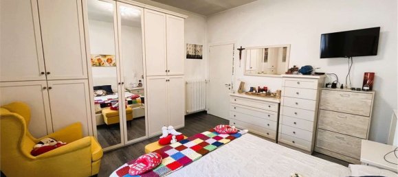 Квартира с 3 комнатами в Доло, Италия № 265744 11