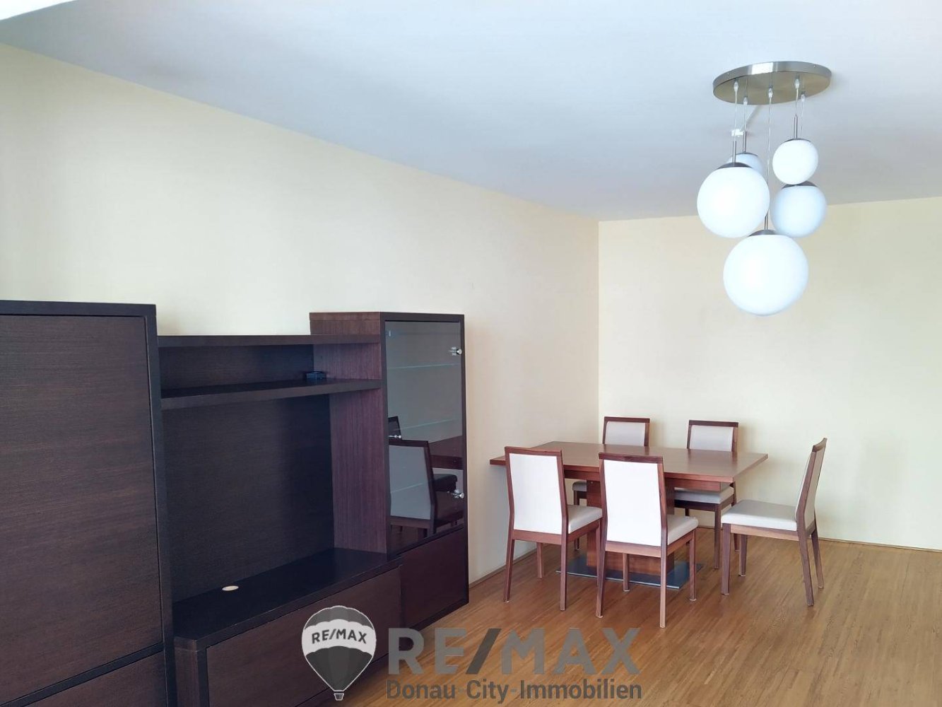 Apartamento de 2 dormitorios en Vienna, Austria No. 72643