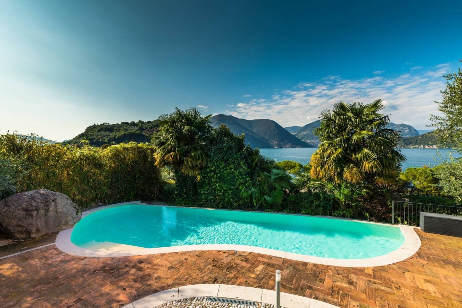 4 bedrooms Villa in Sulzano, Italy No. 125921